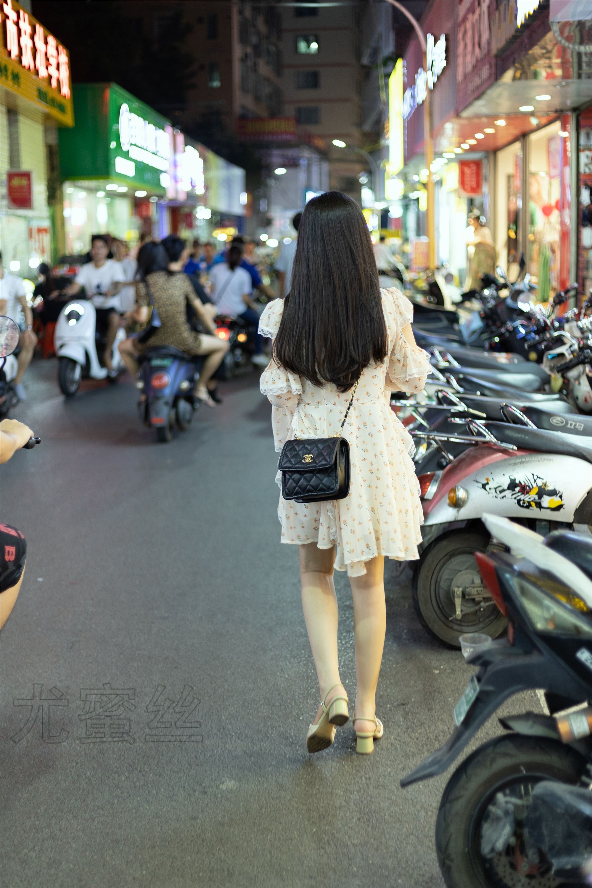 尤蜜丝 穿搭写真 NO.073